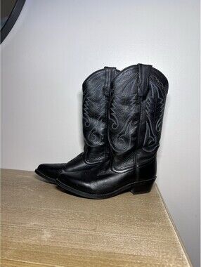 Smoky Mountain Women’s Black Western Boots Size 6.5